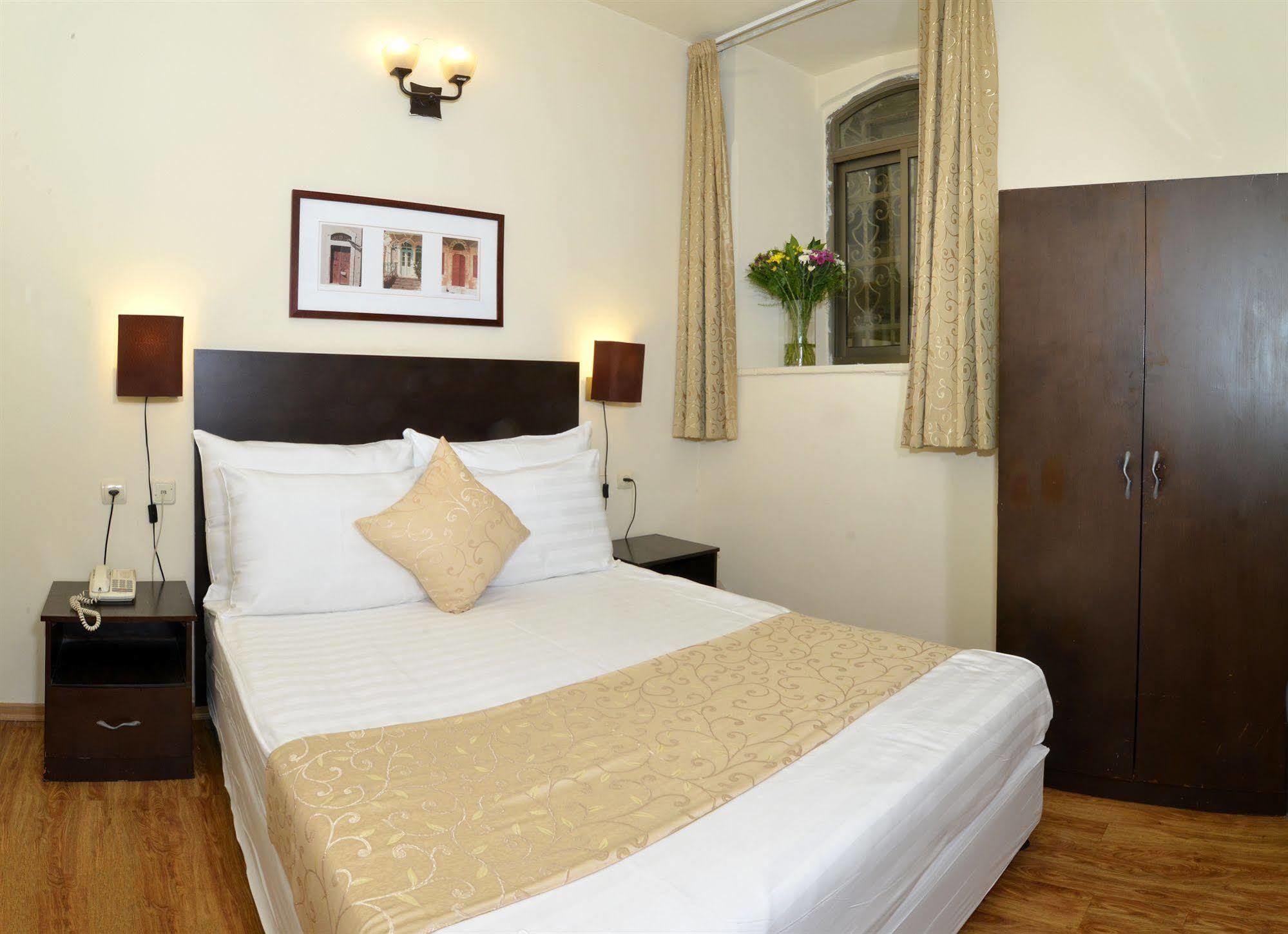 The Little House In Bakah Hotel Jeruzalem Buitenkant foto