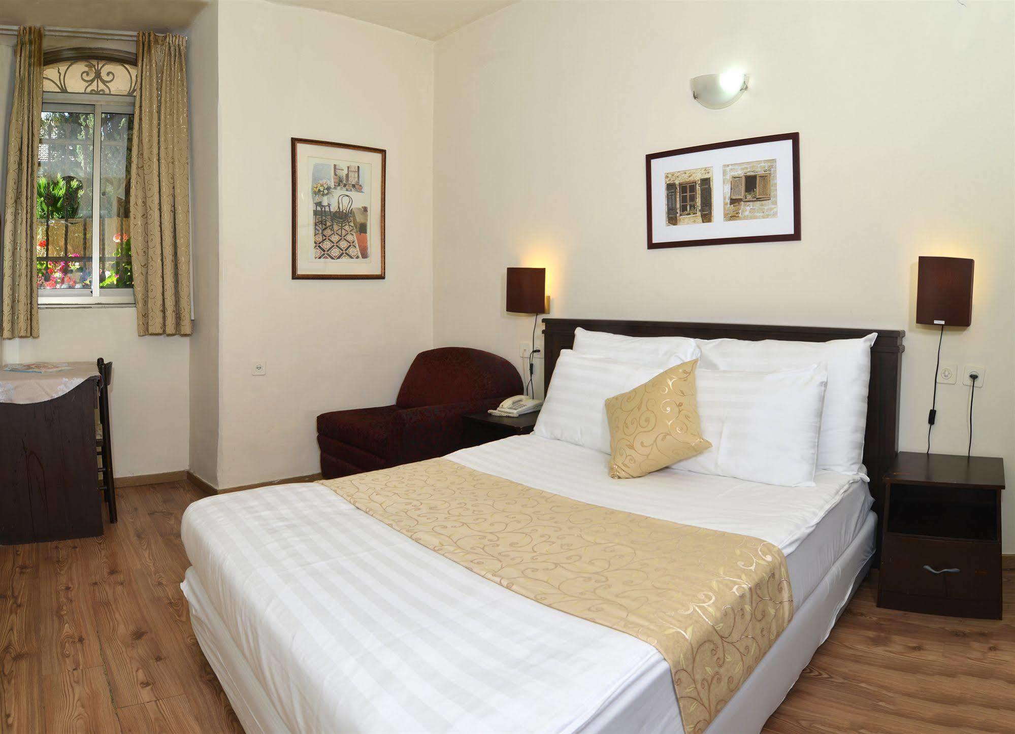 The Little House In Bakah Hotel Jeruzalem Buitenkant foto