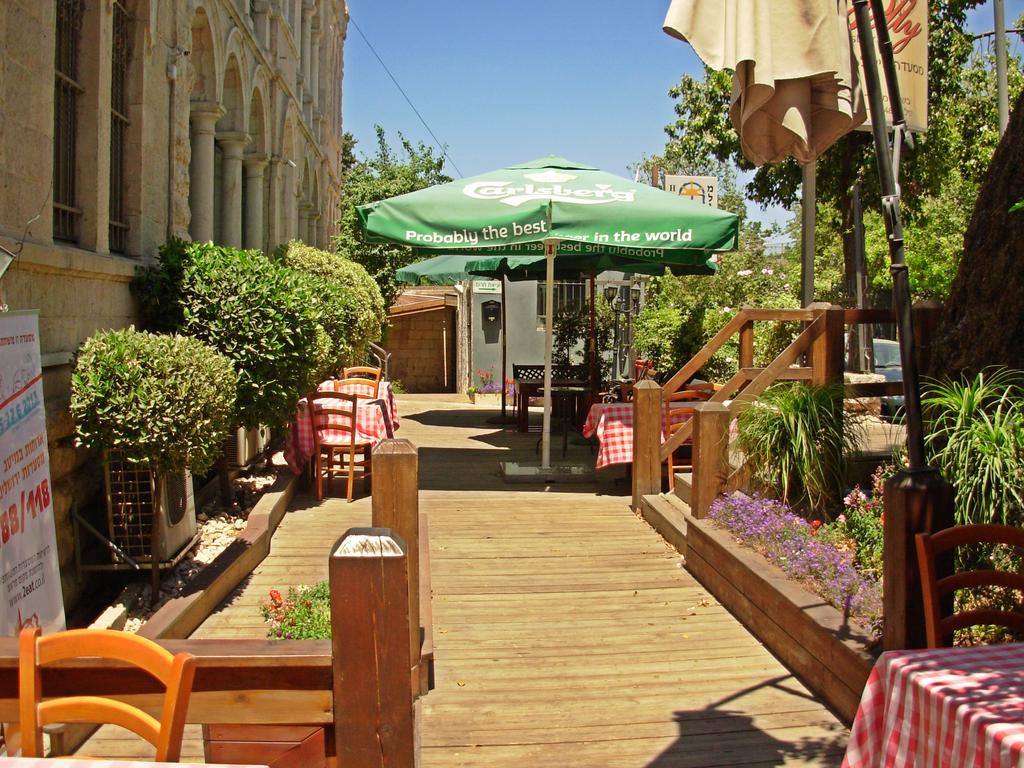 The Little House In Bakah Hotel Jeruzalem Buitenkant foto