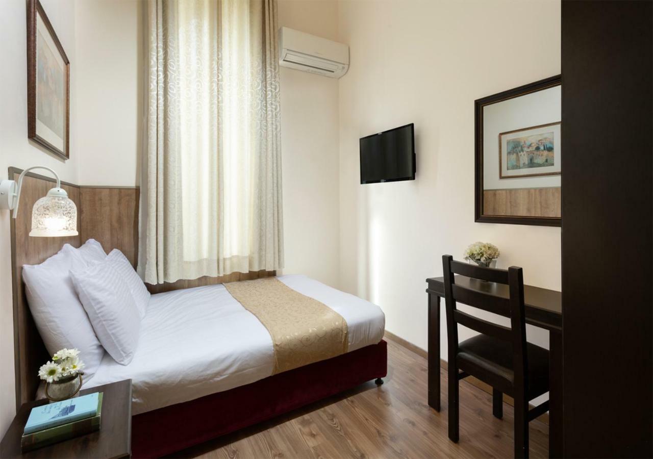 The Little House In Bakah Hotel Jeruzalem Buitenkant foto